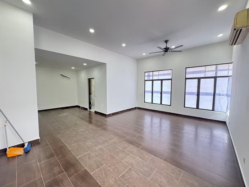 Rumah Berkembar untuk Dijual di Setia Damai (Setia Alam) - K P Chan - PropertyGuru.com.my