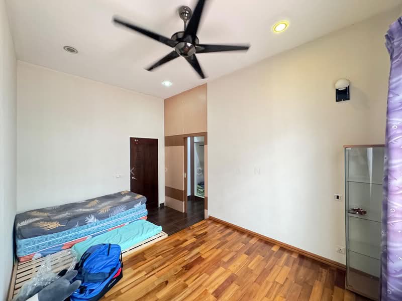 Rumah Berkembar untuk Dijual di Setia Damai (Setia Alam) - K P Chan - PropertyGuru.com.my