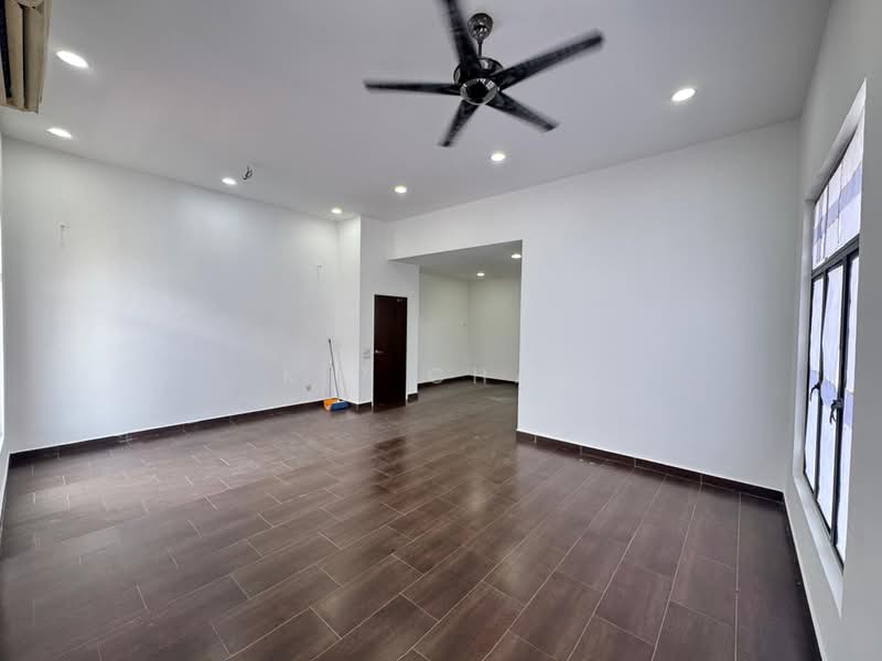 Rumah Berkembar untuk Dijual di Setia Damai (Setia Alam) - K P Chan - PropertyGuru.com.my