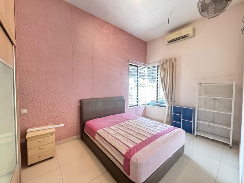 Rumah Berkembar untuk Dijual di Setia Damai (Setia Alam) - K P Chan - PropertyGuru.com.my