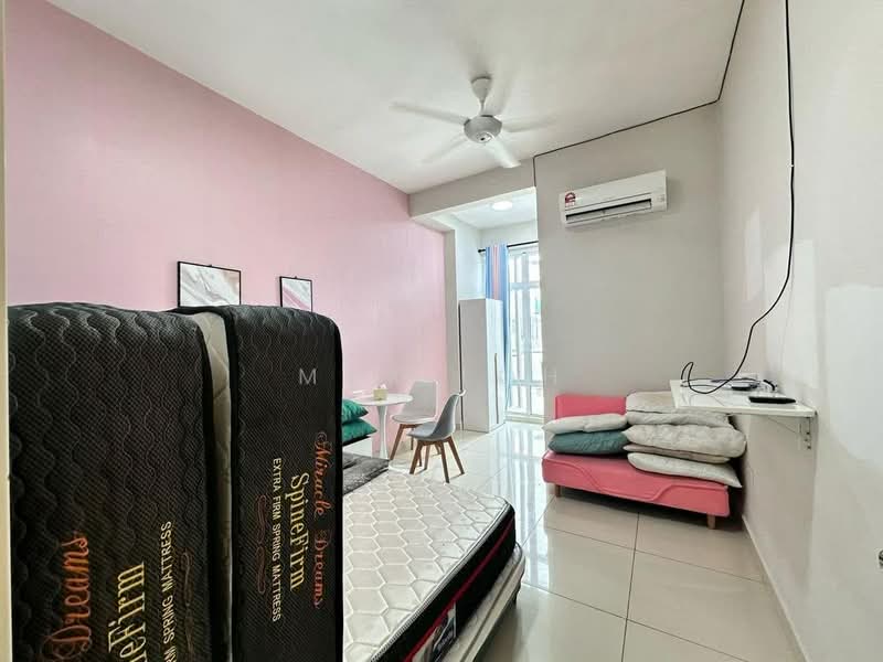Cluster House for Sale in Taman Nusa Sentral (Iskandar Puteri (Nusajaya)) - Max Loh - Living Room - PropertyGuru.com.my