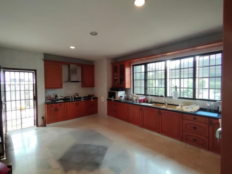 Rumah Banglo untuk Dijual di SS3 (Petaling Jaya) - Chelsea Tan - Kitchen - PropertyGuru.com.my