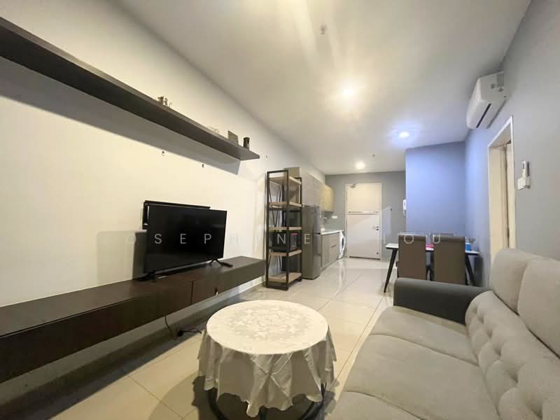 Servis Apartment untuk Dijual di i-Suite @ i-City - Josephine Chou - Living Room - PropertyGuru.com.my