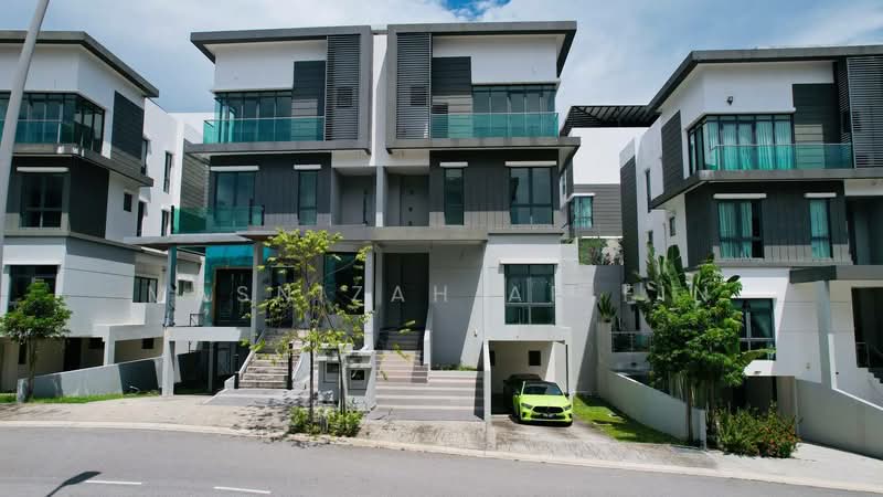 Rumah Berkembar untuk Dijual di Desa Petaling (Kuala Lumpur) - Masnizah Arifin - Exterior - PropertyGuru.com.my