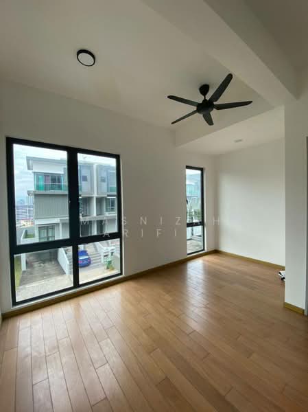 Rumah Berkembar untuk Dijual di Desa Petaling (Kuala Lumpur) - Masnizah Arifin - Living Room - PropertyGuru.com.my