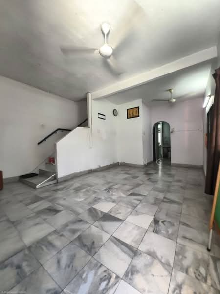 Rumah Teres 2 Tingkat untuk Dijual di Ipoh (Perak) - Jessey Ng - Living Room - PropertyGuru.com.my