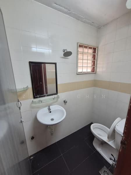 Pangsapuri untuk Disewa di Damai Apartment - Ziyang Chen - Bathroom - PropertyGuru.com.my