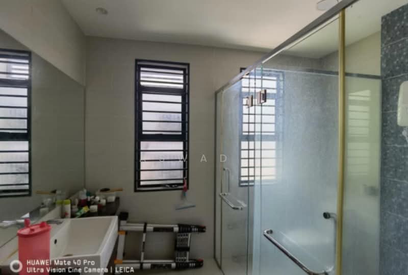 Rumah Teres 2 Tingkat untuk Dijual di Semenyih (Selangor) - Aswad . - Bathroom - PropertyGuru.com.my