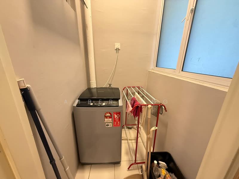 Kondominium untuk Disewa di QuayWest Residence - Amber Hang - PropertyGuru.com.my