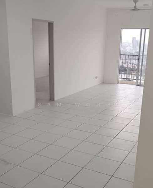 Kondominium untuk Disewa di Residensi Sateria - Sam Wong - Living Room - PropertyGuru.com.my