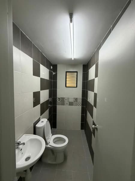 Service Residence for Rent at Residensi Mutiara Emas Kajang - Derrick Hee - Bathroom - PropertyGuru.com.my