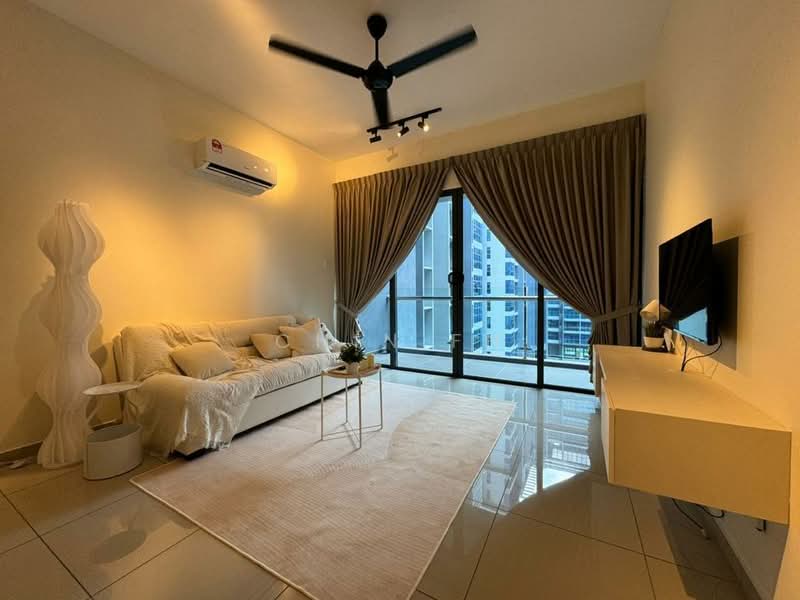 Servis Apartment untuk Dijual di Atlantis Residences (Pangsapuri Atlantis Kota Syahbandar) - CHIN FN - Living Room - PropertyGuru.com.my