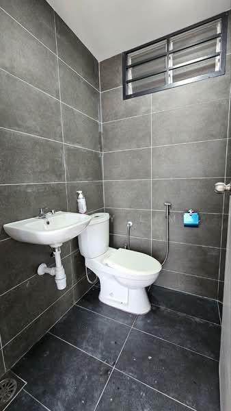 Service Residence for Rent at Midas @ Seri Alam - Kelly Lim - Bathroom - PropertyGuru.com.my