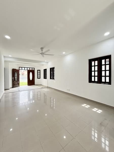 Rumah Berkembar untuk Dijual di Taman Impian Emas (Skudai) - Yik Tat - PropertyGuru.com.my