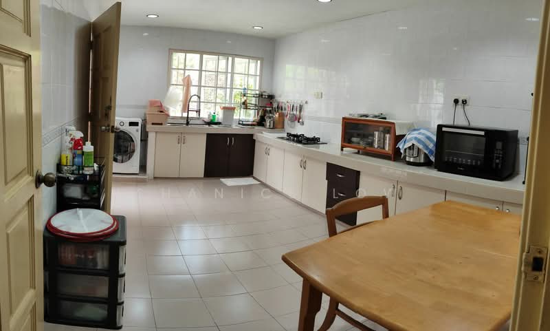 Rumah Berkembar untuk Dijual di Bandar Puteri Puchong (Puchong) - Shanice Low - Kitchen - PropertyGuru.com.my