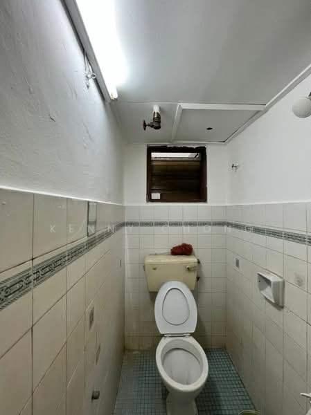 Apartment for Sale at Subang Perdana Goodyear Court 10 - Kenny Chong - Bathroom - PropertyGuru.com.my