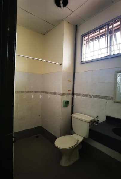 Rumah Berkembar untuk Disewa di Bandar Tasek Mutiara (Simpang Ampat) - Jeff Koay - Bathroom - PropertyGuru.com.my