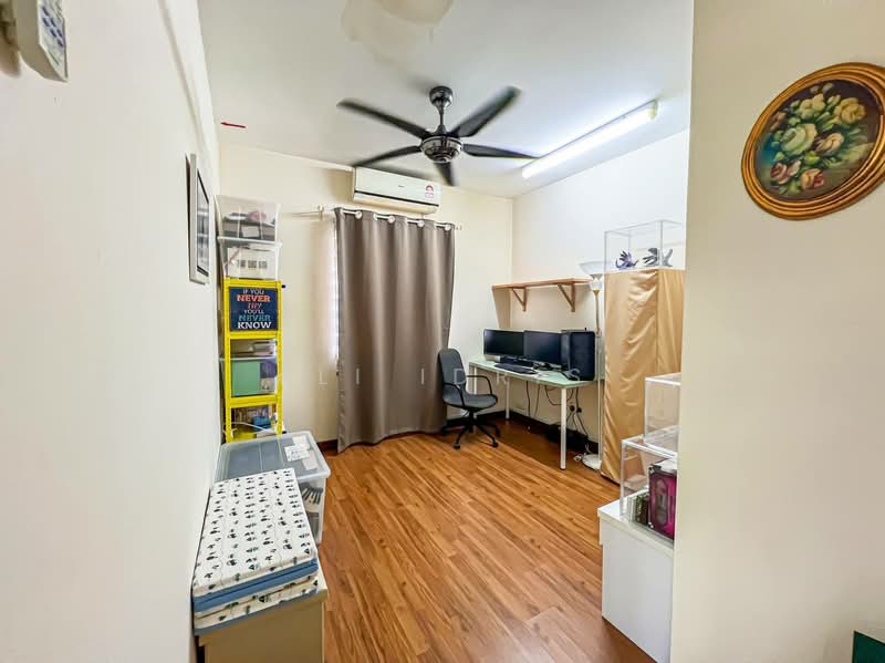 Rumah Berkembar untuk Dijual di Nilai Impian (Nilai) - Ali Idris - Study - PropertyGuru.com.my