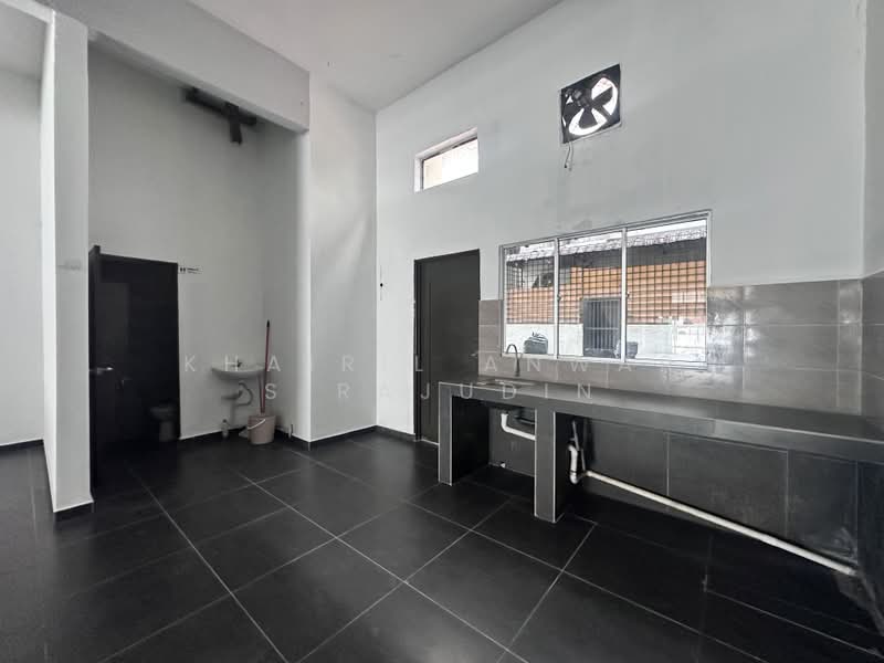 Kedai untuk Disewa di Taman TTDI Jaya (Shah Alam) - Khairil Anwar Sirajudin - Interior - PropertyGuru.com.my