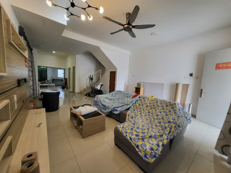 2-storey Terraced House for Sale in Bandar Tasik Puteri (Rawang) - Jack Cheng - Living Room - PropertyGuru.com.my