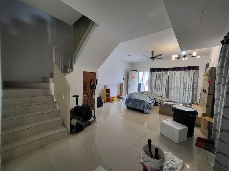 2-storey Terraced House for Sale in Bandar Tasik Puteri (Rawang) - Jack Cheng - Living Room - PropertyGuru.com.my