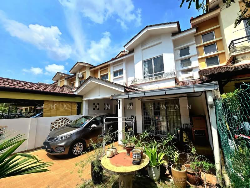 Rumah Teres 2 Tingkat untuk Dijual di Sungai Buloh (Selangor) - Hazlin Miswan - Exterior - PropertyGuru.com.my