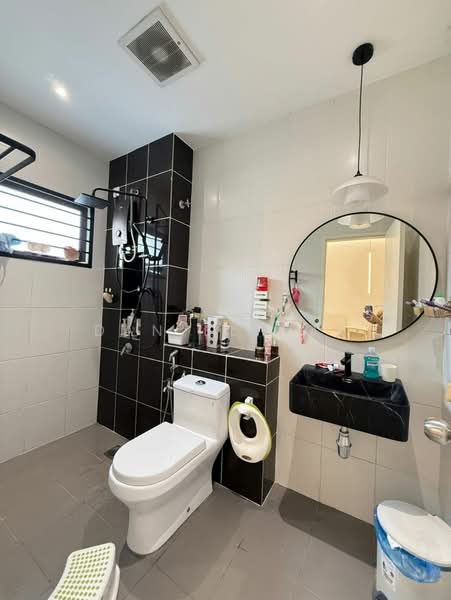 Rumah Teres 2 Tingkat untuk Dijual di Setia Impian (Setia Alam) - Daniel Kok - Bathroom - PropertyGuru.com.my