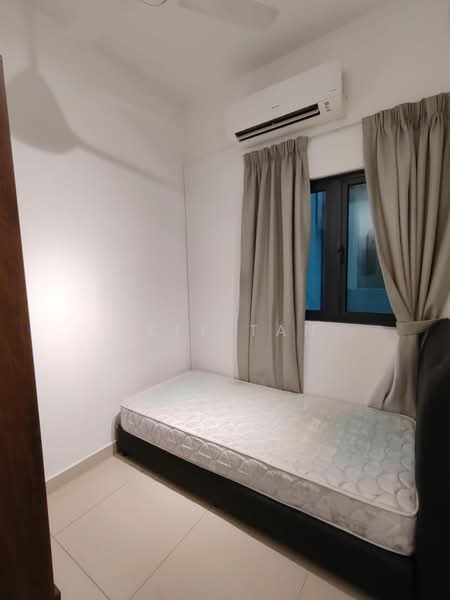 Kondominium untuk Disewa di Parkhill Residence - Jeff Tan - Bedroom - PropertyGuru.com.my