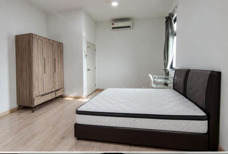 Condominium for Rent at Parkhill Residence - Jeff Tan - Bedroom - PropertyGuru.com.my