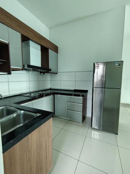 Condominium for Rent at Parkhill Residence - Jeff Tan - Kitchen - PropertyGuru.com.my