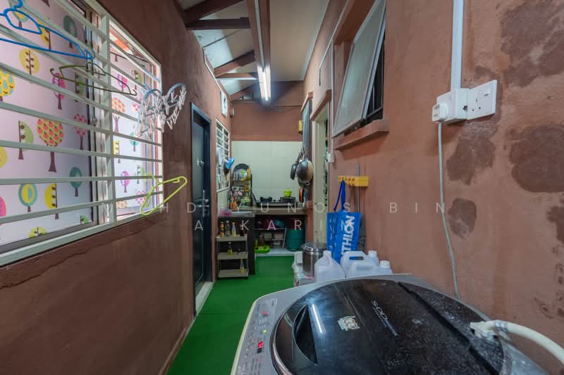 Rumah Teres 2 Tingkat untuk Dijual di Alam Budiman (Shah Alam) - Mohd Yunos Bin A.Karim - Kitchen - PropertyGuru.com.my