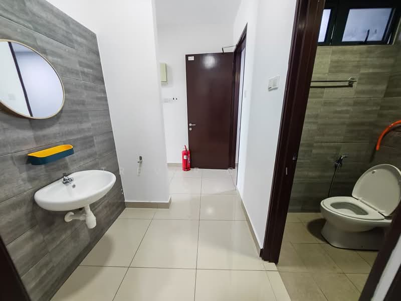 Servis Apartment untuk Disewa di Symphony Tower (Menara Simfoni) - Trevor Chai - Bathroom - PropertyGuru.com.my