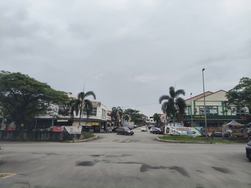 Shop / Office for Sale in Bandar Putra Permai (Seri Kembangan) - William Pua - PropertyGuru.com.my