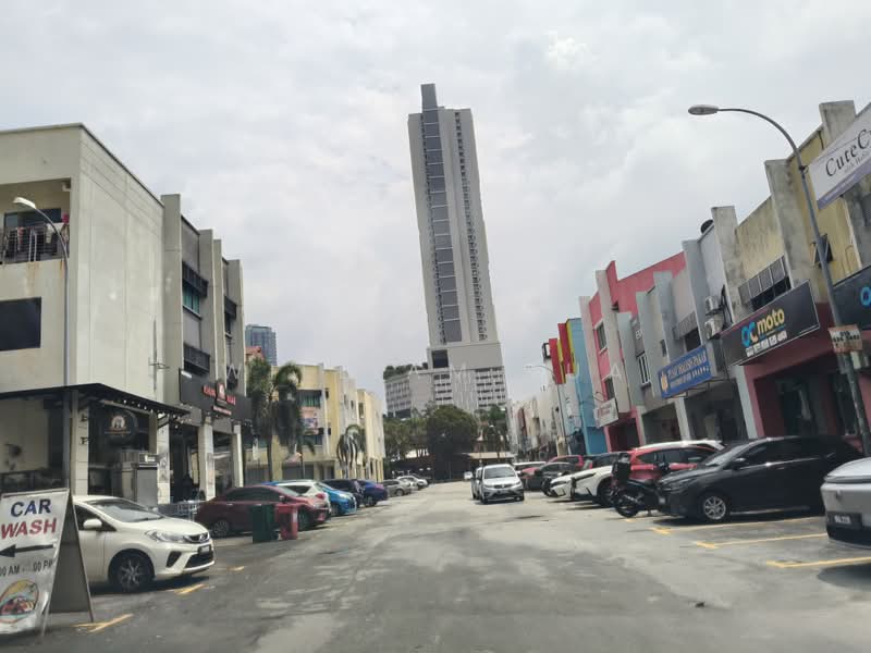 Shop / Office for Sale in Bandar Putra Permai (Seri Kembangan) - William Pua - PropertyGuru.com.my