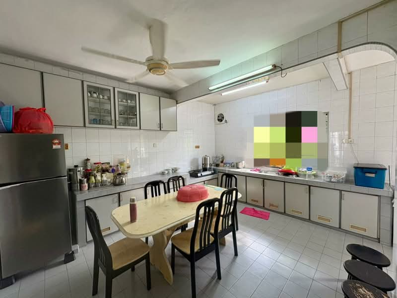 2-storey Terraced House for Sale in Taman Kepong (Kepong) - Yen Ching - Kitchen - PropertyGuru.com.my