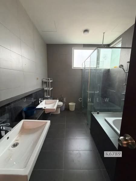 Semi-Detached House for Sale in Ambang Botanic (Klang) - Jennie Chew - Bathroom - PropertyGuru.com.my