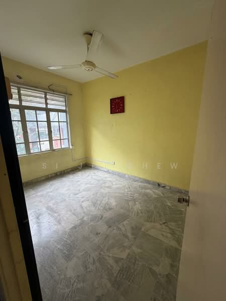Pangsapuri untuk Dijual di Kesuma Apartment - Si Jei Chew - Interior - PropertyGuru.com.my