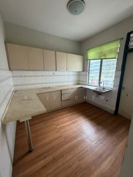 Pangsapuri untuk Dijual di Kesuma Apartment - Si Jei Chew - Kitchen - PropertyGuru.com.my