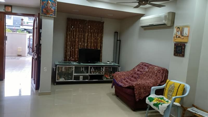 Rumah Teres untuk Disewa di Bandar Botanic (Klang) - Stephanie Yap - Living Room - PropertyGuru.com.my