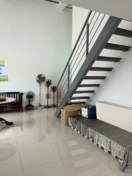 Servis Apartment untuk Dijual di Pinnacle Petaling Jaya - Geok Bee Chan - Living Room - PropertyGuru.com.my