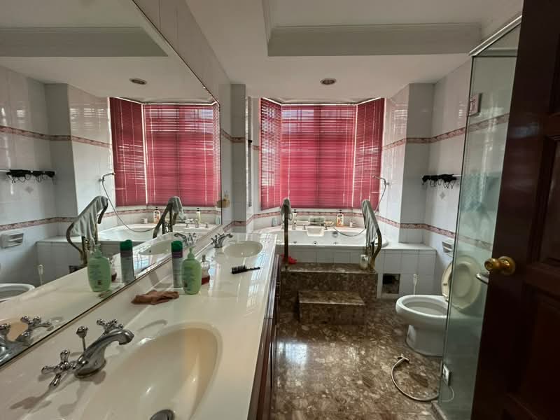 Semi-Detached House for Sale in Larkin (Johor Bahru) - Will Lee - Bathroom - PropertyGuru.com.my