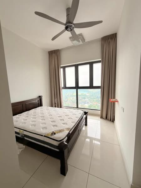 Condominium for Rent at Amberside @ Country Garden Danga Bay - Chew Yun Chan - Bedroom - PropertyGuru.com.my