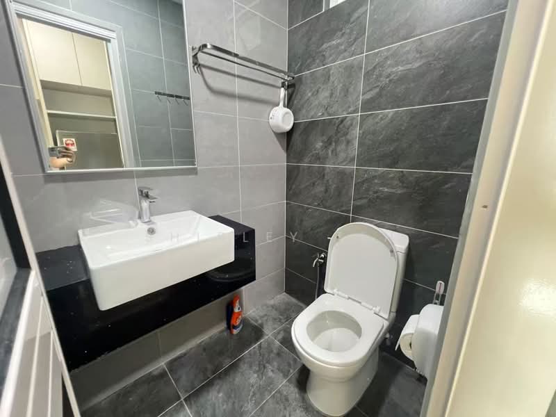 Kondominium untuk Disewa di Lucerne Residences - Shirley Teh - Bathroom - PropertyGuru.com.my