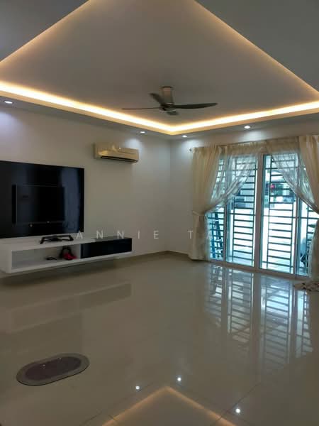 Rumah Teres 2 Tingkat untuk Disewa di Sungai Ara (Penang) - Annie Tan - Living Room - PropertyGuru.com.my