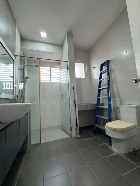 Rumah Berkembar untuk Dijual di Setia Damai (Setia Alam) - Yongsen Lim - Bathroom - PropertyGuru.com.my