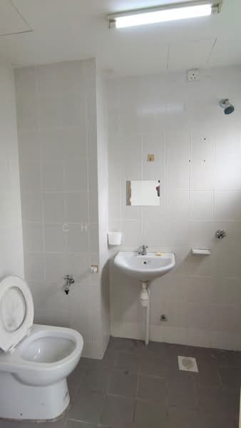 Apartment for Rent at Seri Pinang - Chi Hau - Bathroom - PropertyGuru.com.my