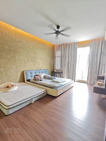 2-storey Terraced House for Sale in Setia Indah (Setia Alam) - Yongsen Lim - Bedroom - PropertyGuru.com.my
