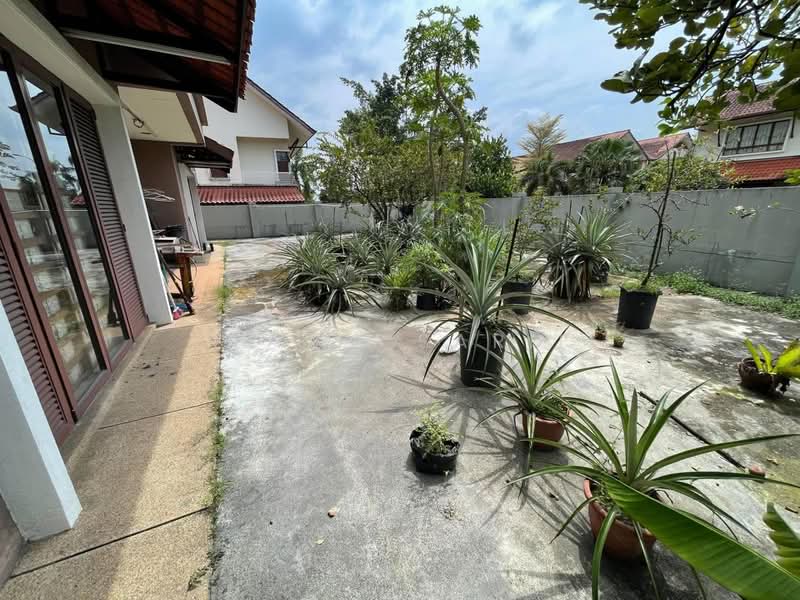2-storey Terraced House for Sale in Bukit Jelutong (Shah Alam) - Reena Sarif - Exterior - PropertyGuru.com.my