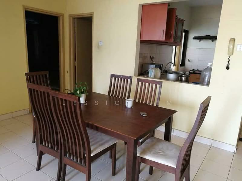 Kondominium untuk Dijual di Sri Putramas - Jessica Lim - Dining Room - PropertyGuru.com.my