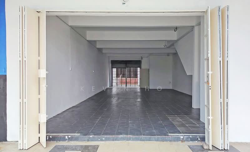 Shop for Sale in Bandar Meru Raya (Ipoh) - Kevin Ho - Entrance - PropertyGuru.com.my